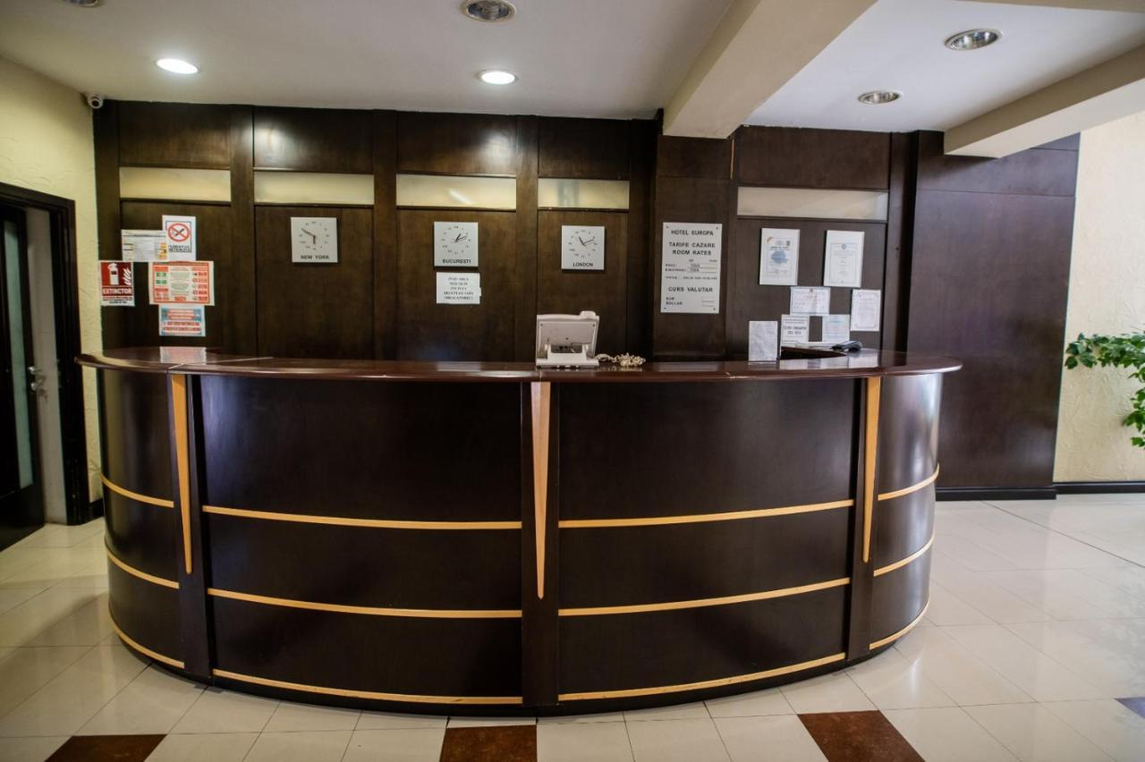 Hotel Vaslui Bagian luar foto